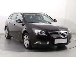 Brązowy Używany 2011 Opel Insignia Kombi | 26 999 zł (Uczciwa cena)