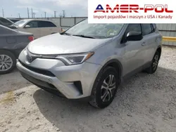 Srebrny Używany 2018 Toyota RAV4 SUV | 60 000 zł