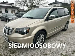 Szary Używany 2013 Chrysler Town & Country Sedan/Limuzyna | 46 900 zł