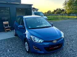 Niebieski Używany 2014 Hyundai i20 Hatchback | 19 900 zł (Uczciwa cena)