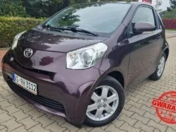 Inny kolor Używany 2009 Toyota iQ Hatchback | 14 900 zł