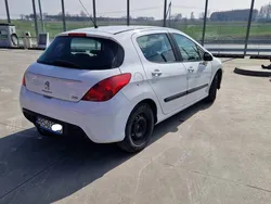 Biały Używany 2011 Peugeot 308 Hatchback | 17 000 zł (Uczciwa cena)