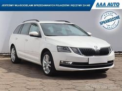 Biały Używany 2017 Skoda Octavia | 49 999 zł (Uczciwa cena)