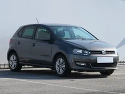 Szary Używany 2013 VW Polo Hatchback | 26 999 zł (Uczciwa cena)