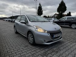 Srebrny Używany 2015 Peugeot 208 Hatchback | 15 900 zł (Dobra cena)