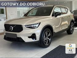 Inny kolor Nowe 2025 Volvo XC40 Plus SUV | 181 000 zł