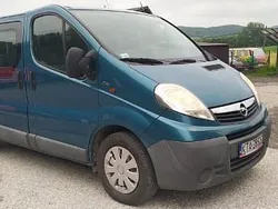 Zielony Używany 2011 Opel Vivaro Van | 39 900 zł (Dość drogi)