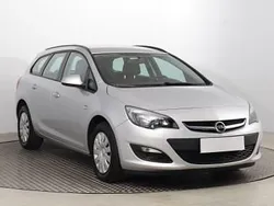 Srebrny Używany 2016 Opel Astra Kombi | 27 999 zł (Dobra cena)