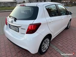 Używany 2014 Toyota Yaris Hybrid | 41 800 zł (Dość drogi)