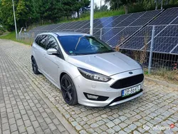 Srebrny Używany 2018 Ford Focus Kombi | 46 600 zł (Uczciwa cena)
