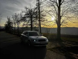 Srebrny Używany 2002 Audi A4 S-Line Kombi | 15 000 zł