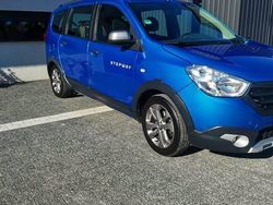 Niebieski Używany 2015 Dacia Lodgy Stepway Minivan | 29 900 zł (Uczciwa cena)