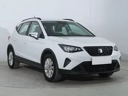 Biały Używany 2022 Seat Arona SUV | 69 999 zł (Uczciwa cena)