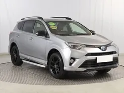 Srebrny Używany 2018 Toyota RAV4 SUV | 96 999 zł (Uczciwa cena)
