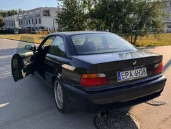 Używany 1993 BMW M3 | 133 000 zł