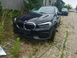Czarny Używany 2024 BMW 118 Hatchback | 69 999 zł