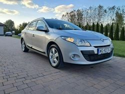 Srebrny (metalik) Używany 2012 Renault Mégane GrandTour Kombi | 17 800 zł (Uczciwa cena)