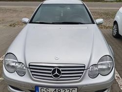 Używany 2004 Mercedes 200 | 12 000 zł