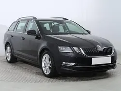 Czarny Używany 2019 Skoda Octavia Kombi | 62 999 zł (Uczciwa cena)