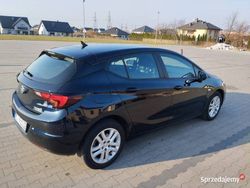 Granatowy Używany 2018 Opel Astra Hatchback | 34 900 zł (Uczciwa cena)