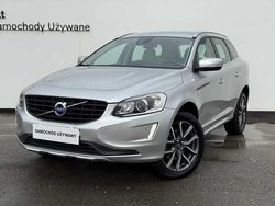 Srebrny Używany 2017 Volvo XC60 SUV | 72 900 zł