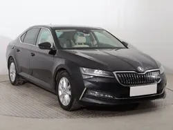 Czarny Używany 2020 Skoda Superb Hatchback | 89 999 zł (Uczciwa cena)