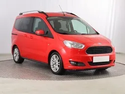 Czerwony Używany 2015 Ford Tourneo Courier Minivan | 26 499 zł (Uczciwa cena)