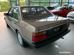 Beżowy Używany 1986 Mazda 626 Sedan/Limuzyna | 94 500 zł