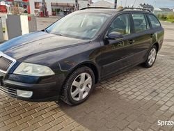 Czarny Używany 2005 Skoda Octavia Kombi | 11 900 zł (Uczciwa cena)