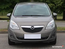 Brązowy Używany 2010 Opel Meriva Minivan | 12 999 zł (Dobra cena)