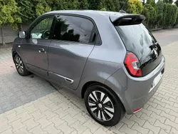Grafitowy (metalik) Używany 2024 Renault Twingo Hatchback | 28 900 zł