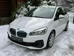 Biały (metalik, perła) Używany 2018 BMW 225 Minivan | 117 300 zł