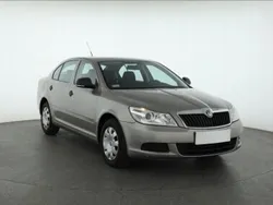 Beżowy Używany 2011 Skoda Octavia Hatchback | 20 999 zł (Uczciwa cena)