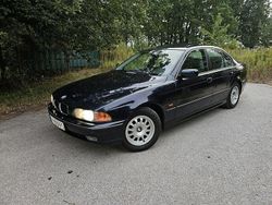 Niebieski Używany 1999 BMW 523 Sport Line Sedan/Limuzyna | 15 999 zł