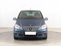 Niebieski Używany 2009 Mercedes A200 Hatchback | 18 999 zł (Uczciwa cena)
