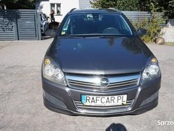 Szary Używany 2010 Opel Astra Kombi | 13 999 zł (Dobra cena)