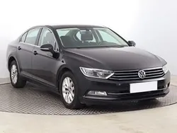 Czarny Używany 2016 VW Passat Sedan/Limuzyna | 39 999 zł (Uczciwa cena)