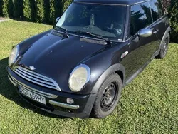 Czarny Używany 2003 Mini ONE Hatchback | 7800 zł