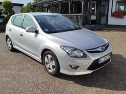 Srebrny Używany 2011 Hyundai i30 Hatchback | 17 900 zł (Uczciwa cena)