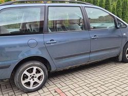 Niebieski Używany 2004 VW Sharan Minivan | 2750 zł