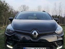 Czarny Używany 2017 Renault Clio GrandTour Kombi | 27 900 zł (Uczciwa cena)