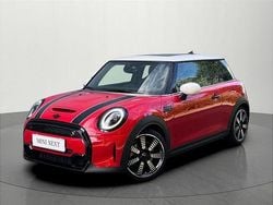 Chili red Używany 2023 Mini Cooper S Hatch Hatchback | 119 900 zł (Uczciwa cena)