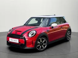 Chili red Używany 2023 Mini Cooper S Hatch Hatchback | 119 900 zł (Drogi)