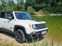 Biały Używany 2018 Jeep Renegade Trailhawk SUV | 69 900 zł (Uczciwa cena)