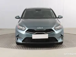 Zielony Używany 2022 Kia Ceed Hatchback | 79 999 zł (Uczciwa cena)