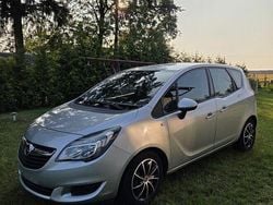 Srebrny Używany 2014 Opel Meriva Van | 13 800 zł (Dobra cena)