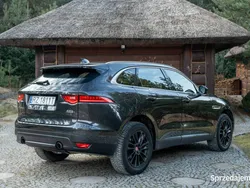 Czarny (metalik) Używany 2016 Jaguar F-Pace Portfolio SUV | 149 998 zł