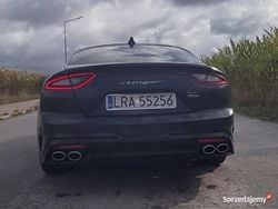 Granatowy Używany 2020 Kia Stinger Hatchback | 115 000 zł (Super Cena)