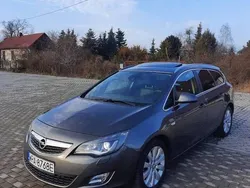 Szary Używany 2011 Opel Astra Kombi | 21 900 zł (Dość drogi)