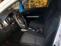 Biały Używany 2017 Suzuki Vitara SUV | 64 999 zł